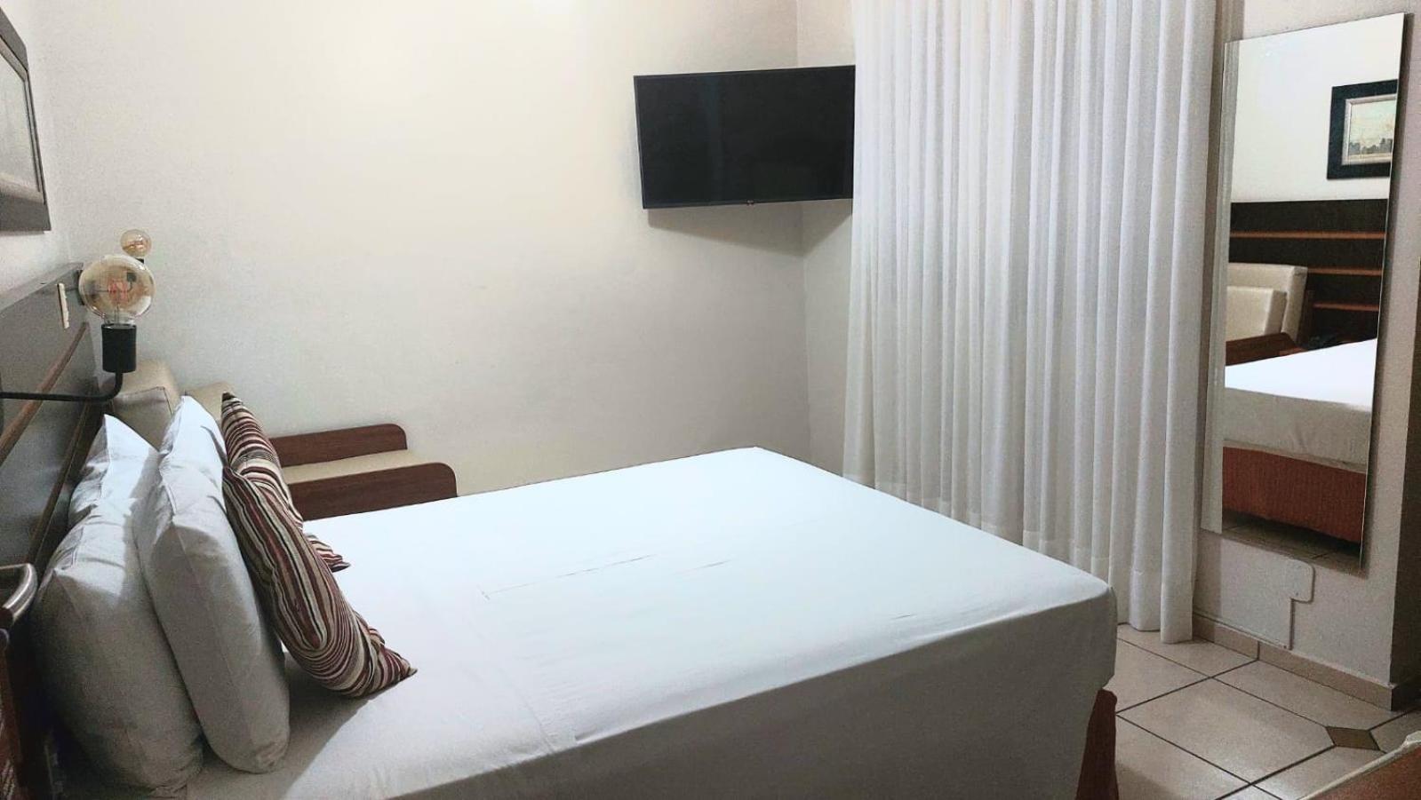 Hotel Ferraz Pouso Alegre Eksteriør bilde