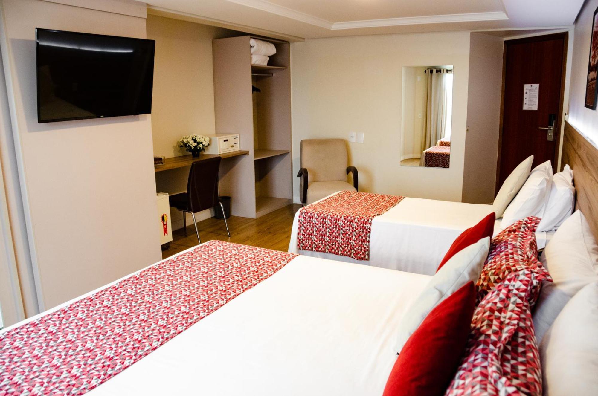 Hotel Ferraz Pouso Alegre Eksteriør bilde