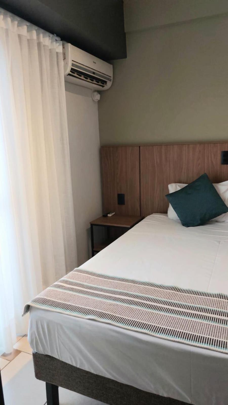 Hotel Ferraz Pouso Alegre Eksteriør bilde