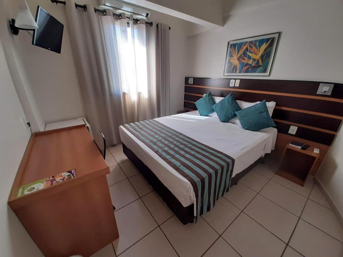 Hotel Ferraz Pouso Alegre Eksteriør bilde